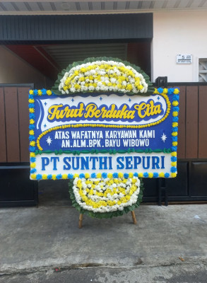 Papan Bunga Duka di Air Kepala Tujuh